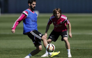 Ancelotti “đau đầu” vì Isco và James Rodriguez