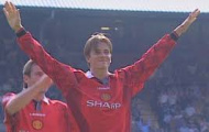 Video: Bàn thắng từ giữa sân của David Beckham