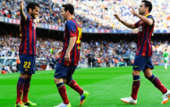 Đồng đội tha thiết muốn giữ Xavi và Dani Alves ở lại Barca