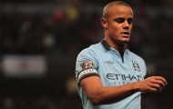 Vincent Kompany cảnh báo đồng đội trước derby Manchester