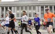 Marathon Bình Nhưỡng 2015: Chạy thì được, nhưng cấm chụp hình