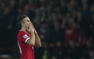 Chuyện gì đang xảy ra với Van Persie?
