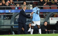 Man City khủng hoảng, Pellegrini bị chê quá 'yếu đuối'