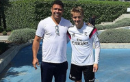 Ro béo đến thăm, động viên ‘thần đồng’ Martin Odegaard