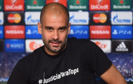 Guardiola gặp vạ với dòng chữ trên áo phông