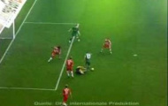 Video: Siêu phẩm để đời của Grafite v Bayern Munich