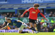 Video: Pha chơi xấu của Fellaini trong trận Everton - Man United