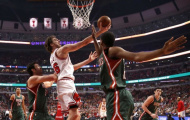 Pau Gasol đi vào lịch sử trong ngày buồn của Chicago