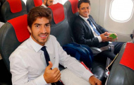 Dàn sao Real Madrid thi nhau 'tự sướng' trên đường đến Italia