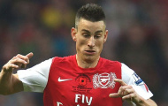 Video: Koscielny giẫm vào mặt cầu thủ Hull City