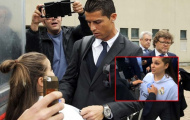 Fan nữ khóc vì được C. Ronaldo ký lên ngực