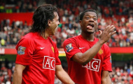Evra khen Carlos Tevez có dòng máu Quỷ đỏ
