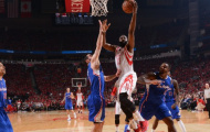 Harden bùng nổ trong hiệp 4, Rockets ngược dòng đánh bại Clippers