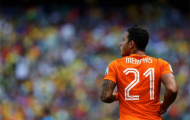 Daley Blind cũng bất ngờ khi Memphis Depay đến MU