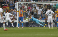 Diego Alves tạo nên kỷ lục ở La Liga