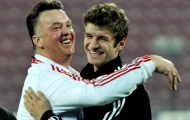 Muller tiết lộ thân thiết Van Gaal, 'bóng gió' đến M.U?