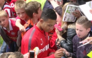 Video: Memphis Depay ghi bàn siêu đẹp trong buổi tập cuối cùng ở PSV