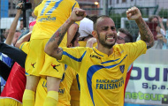Lần đầu tiên trong lịch sử, Frosinone thăng hạng lên Serie A
