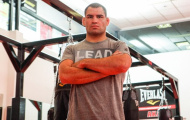 Cain Velasquez vẫn chờ ngày thượng đài cùng Jon Jones