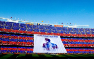 CĐV Barcelona làm 'quà độc', tri ân Xavi Hernandez
