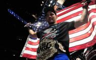 UFC 187: Chỉ cần 1 hiệp, Weidman đã bảo vệ thành công đai Middleweight