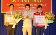 Thầy trò Ánh Viên nhận Huân chương Lao động hạng Ba