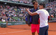 Federer thất vọng khi fan lao vào sân đòi chụp ảnh selfie