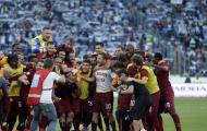 Thắng nghẹt thở Lazio, AS Roma giành vé trực tiếp đến Champions League