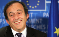 Chủ tịch UEFA chỉ trích Blatter, ủng hộ kình địch