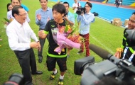 Đại sứ Việt Nam tại Singapore chúc thầy trò Miura chiến thắng