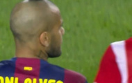 Dani Alves gây sốt vì kiểu đầu “độc”