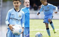 Chùm ảnh: Con trai Van Persie, Fletcher chơi bóng cho... Man City