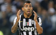 Pique lo sốt vó khi phải theo kèm Tevez