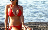 Imogen Thomas - Tình cũ của Ryan Giggs khoe ngực khủng