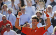 Hủy diệt Nadal, Djokovic mạnh mẽ tiến vào bán kết