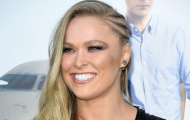 Tự truyện của Ronda Rousey đắt như tôm tươi