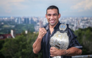 Werdum trở thành nhà vô địch UFC vì bị... bồ cũ của người yêu làm nhục