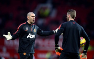 Victor Valdes sẵn sàng thay thế De Gea ở M.U