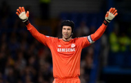 Chelsea xác nhận Petr Cech đặt 1 chân tới Arsenal
