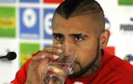 Vidal hết cửa đến Old Trafford
