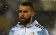 Otamendi sẵn sàng giảm lương để đầu quân cho Man Utd