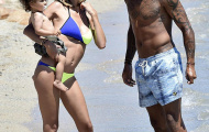 Kevin Boateng hôn bạn gái trước mặt con