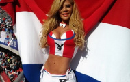 Fan nữ Paraguay làm nóng khán đài Chile