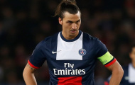 Video: Khoảnh khắc Ibrahimovic bị đối thủ 'dằn mặt'