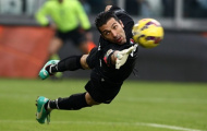Video: Buffon 'cân' toàn bộ đàn em trong những pha cứu thua xuất thần 2015