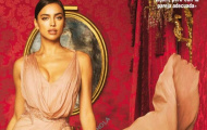 Kệ chuyện tình trường, Irina Shayk so dáng trên tạp chí
