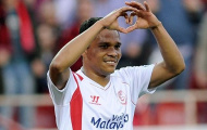 Sevilla cho phép AC Milan tiếp cận Carlos Bacca