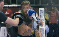 McGregor kêu gọi Aldo hãy xuất hiện như một người đàn ông