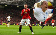 Rooney kiếm tiền hai tuần nhiều hơn tuyển nữ Anh làm cả năm
