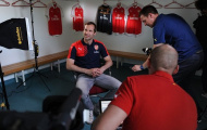 CĐV Chelsea nổi giận, gọi Cech là 'rắn độc'